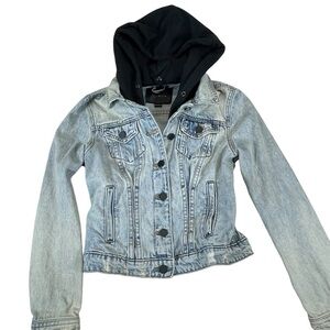 Blank NYC Casual Encounter Denim Jacket distressed women’s XS
